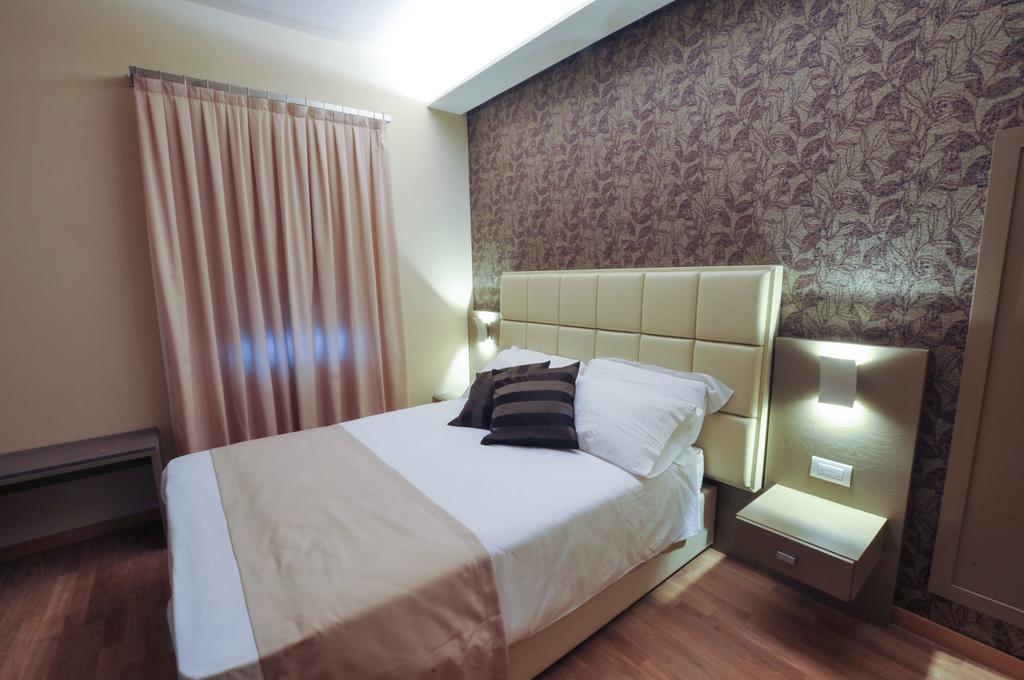 Double Room Lake View