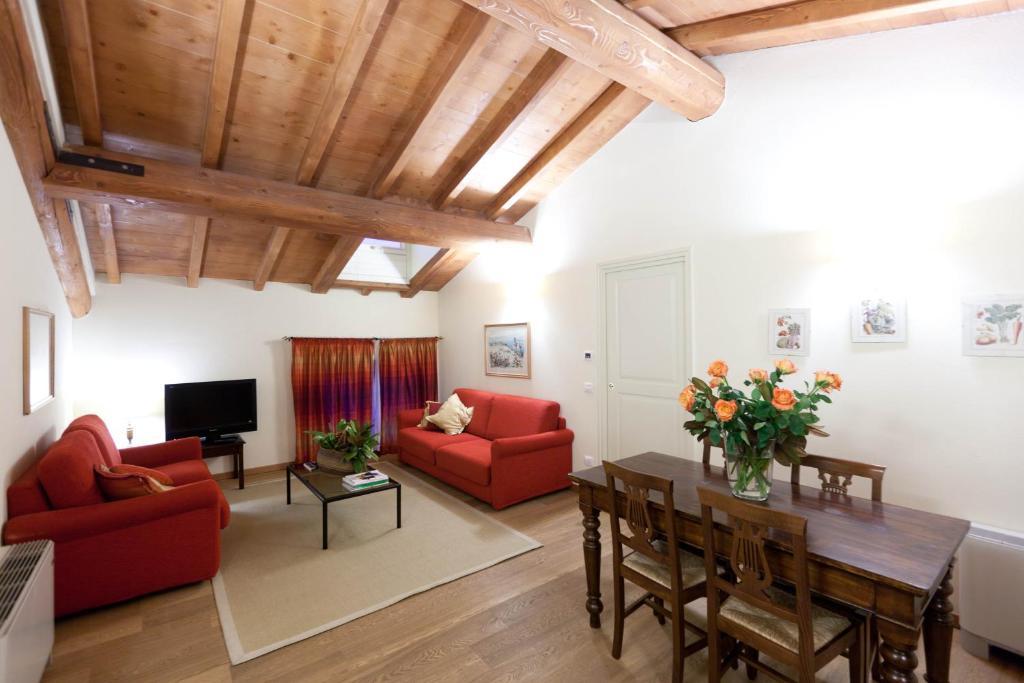 Appartamento con 2 Camere da Letto