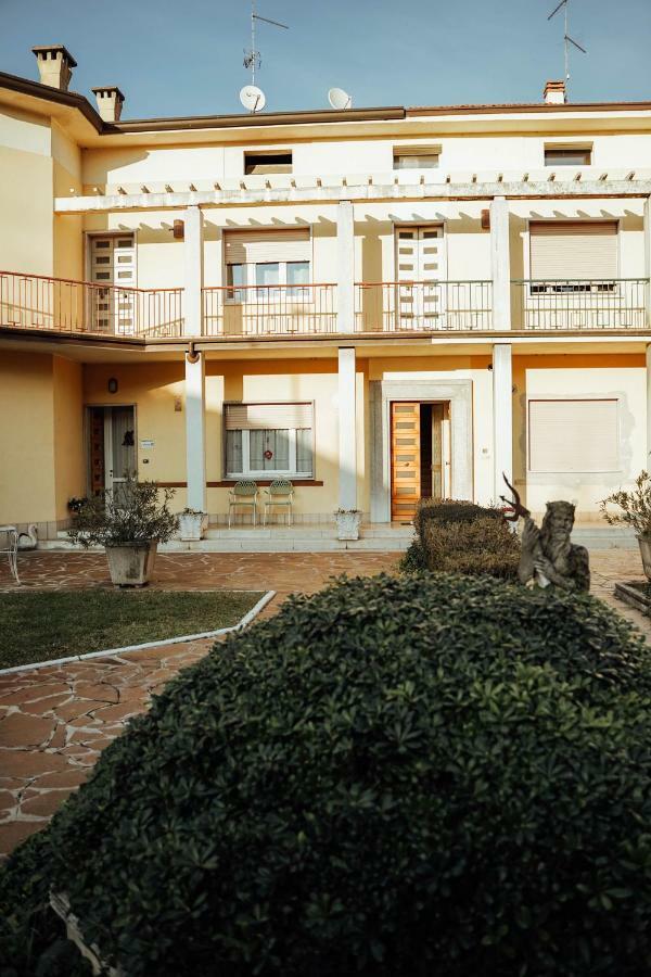 Camera Familiare con Bagno Privato