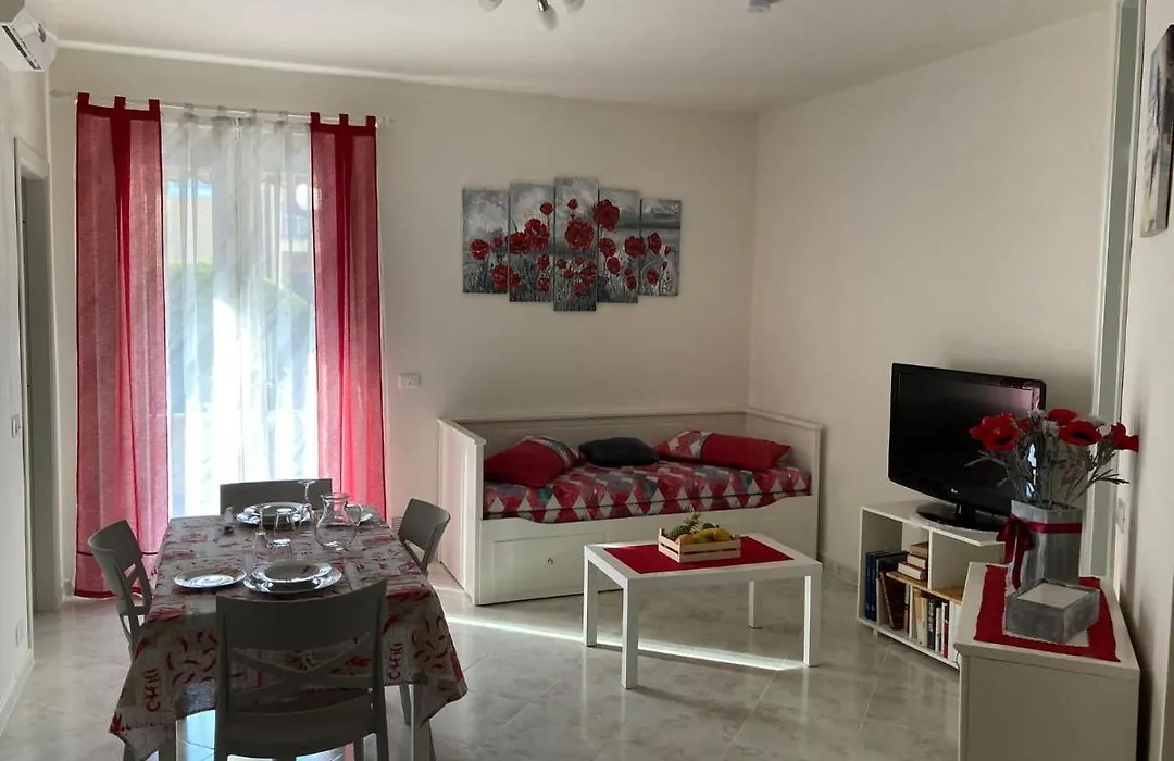Appartamento a Peschiera del Garda con piscina-1