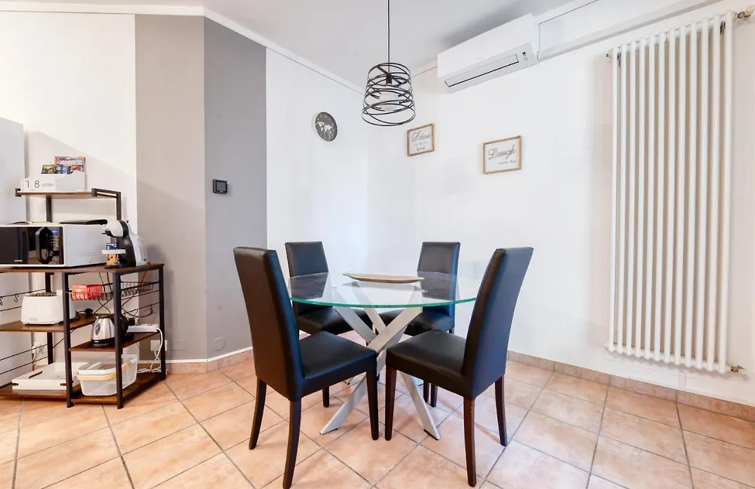 Wolf House - Peschiera Holiday - Jacuzzi Privata-1