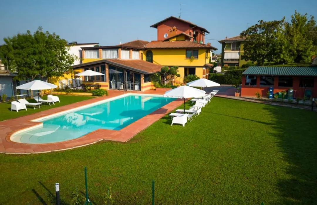 Sweet Apartments-1