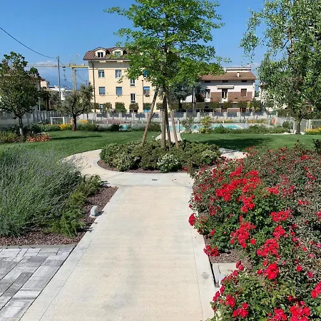 Homingarda Apartments, Pool & Garden, Near Lake Garda And Center-2