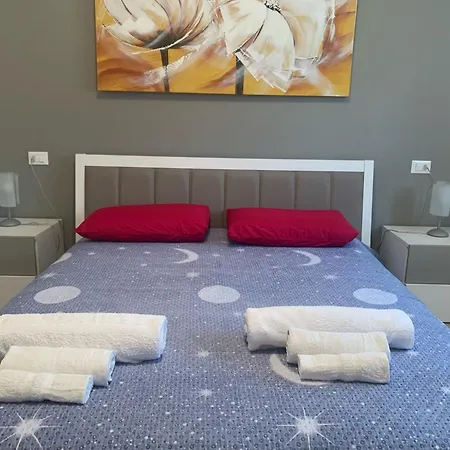 Le Noir Appartment-2