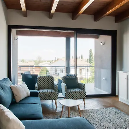 Mincio Apartment - Residenza Puoti-2