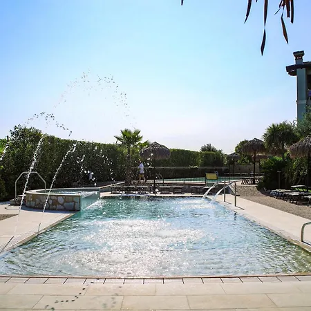 Bertoletta Village Apartments-3